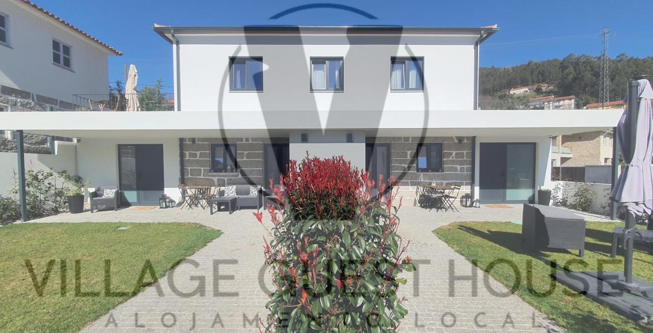 Village Guest House Арока Екстериор снимка
